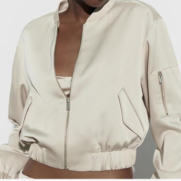 SATIN EFFECT BOMBER JACKET
Small - Picture 3 of 6